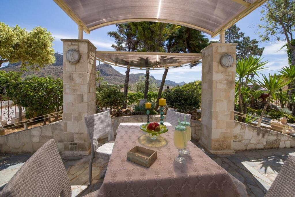 Вилла Renas Secret Garden House Ханья Экстерьер фото