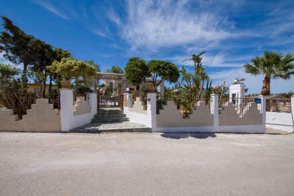 Вилла Renas Secret Garden House Ханья Экстерьер фото